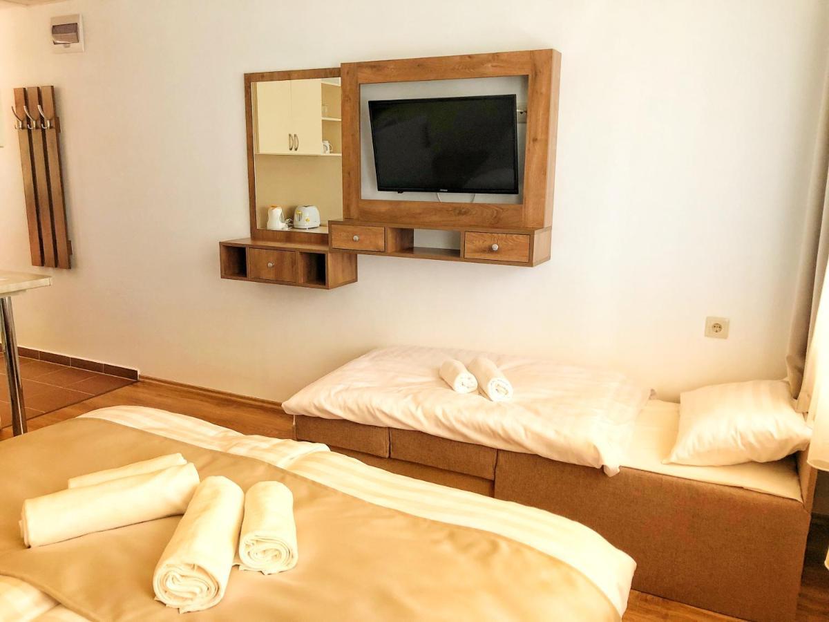 Boro Apartman Tiszafüred Exterior foto