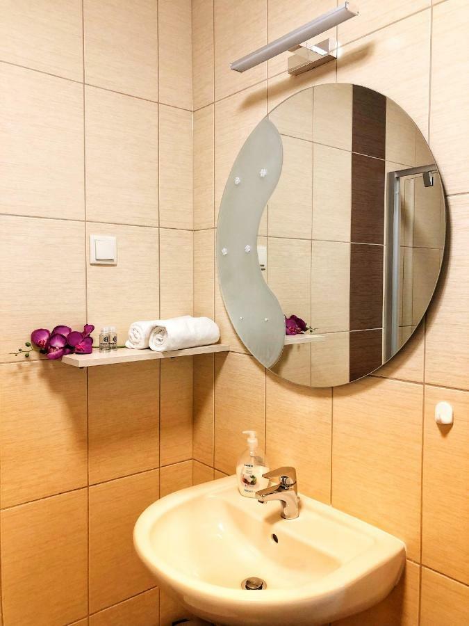 Boro Apartman Tiszafüred Exterior foto
